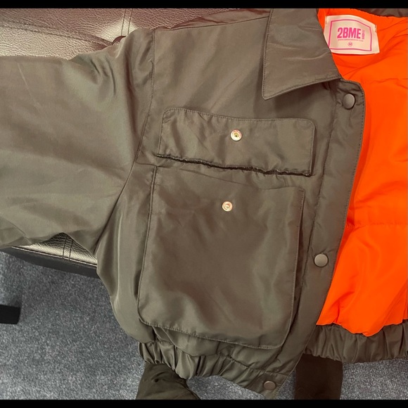 Cropped Puff Bomber Jacket - Picture 3 of 3